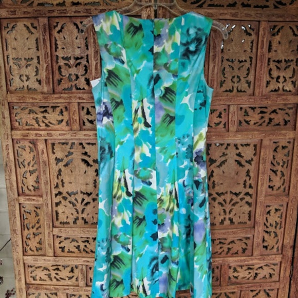 Women's Sleeveless Summer Dress Green Floral - Picture 2 of 2